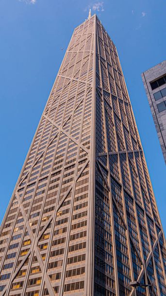John Hancock Tower in Chicago - CHICAGO, ILLINOIS - JUNE 12, 2019 - Фото, изображение