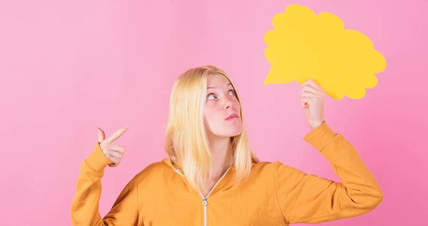 What is on her mind. Create idea. Thoughts of cheerful adorable woman. Ideas and thoughts copy space. Idea and inspiration. Idea and brainstorming concept. Girl cute blonde with speech bubble - 写真・画像