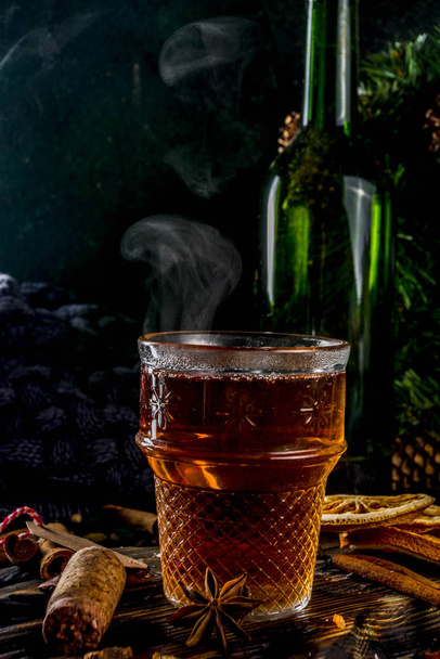 Hot autumn winter beverage - Photo, Image
