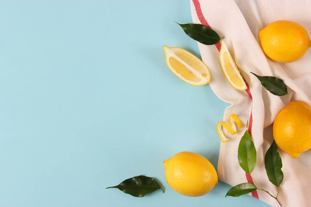 citróny na stole - Fotografie, Obrázek