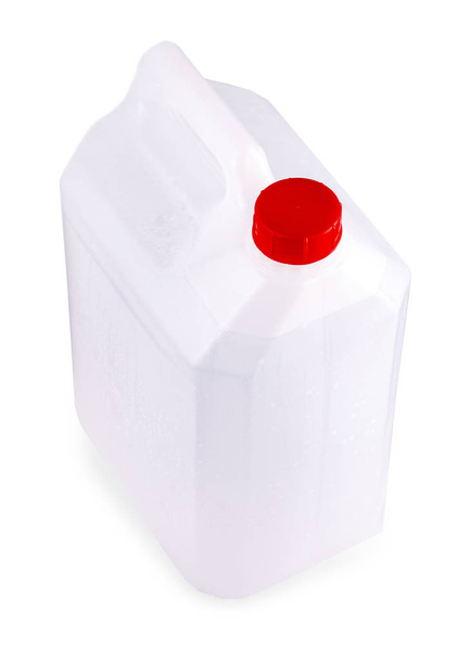 El embalaje en blanco galón de plástico blanco aislado en respaldo blanco
 - Foto, imagen