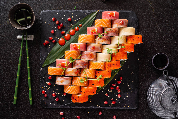 sushi set on the black background - Valokuva, kuva