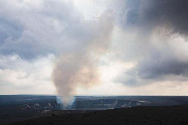 scenic view of Halemaumau Crater,, Hawaii Volcanoes National Park, Big Island, Hawaii, United States, North America - Foto, immagini