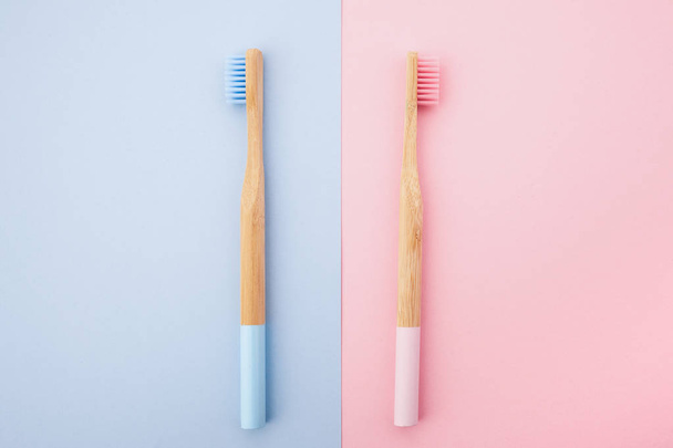 Manual toothbrushes on color background. Dental care - Foto, Imagen