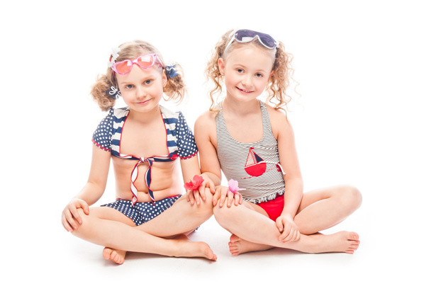 Two girls in bathing suits - Zdjęcie, obraz