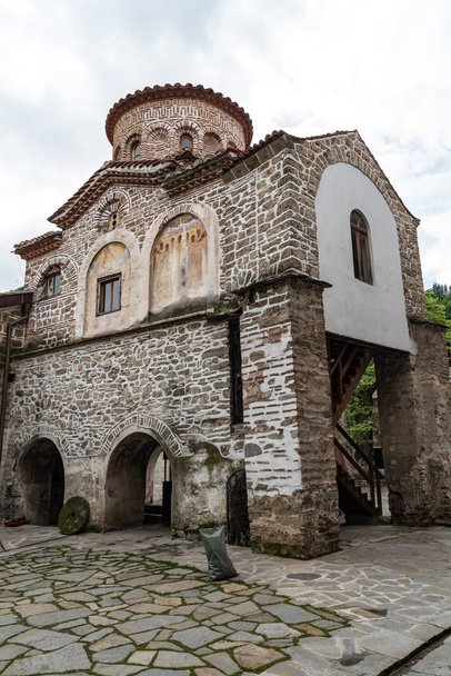 Frescos y pinturas en el monasterio de Bachkovo alias Asunción de la Santísima Virgen, monumento y lugar de peregrinación
. - Foto, imagen