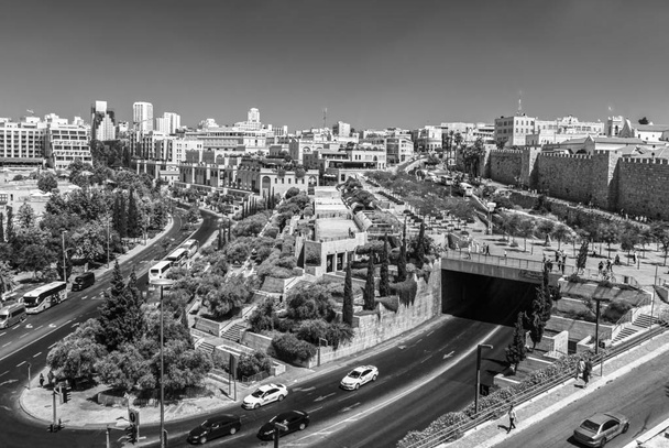 Вид на Єрусалим згори чорно-білим - Фото, зображення