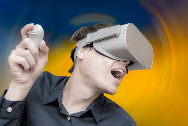 Young man of virtual reality. Innovation and technological advan - Photo, Image
