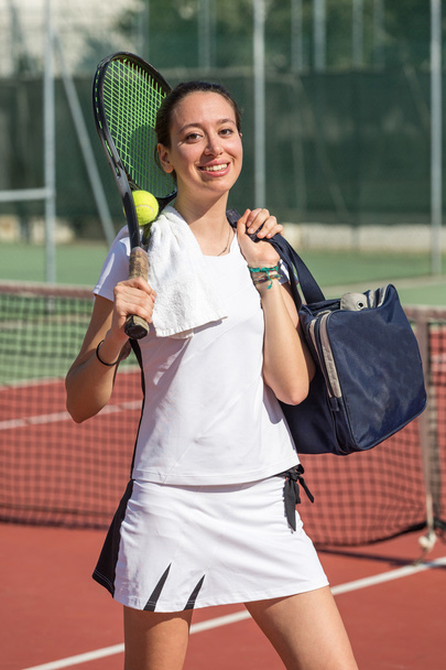 Young Woman Playing Tennis - Zdjęcie, obraz