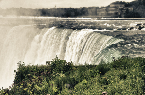 Potere delle Cascate del Niagara, Canada
 - Foto, immagini