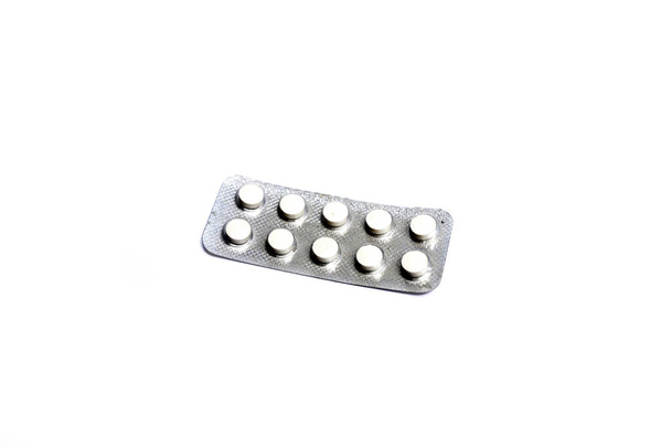 opakowanie medyczne tabletka na białym tle - Zdjęcie, obraz