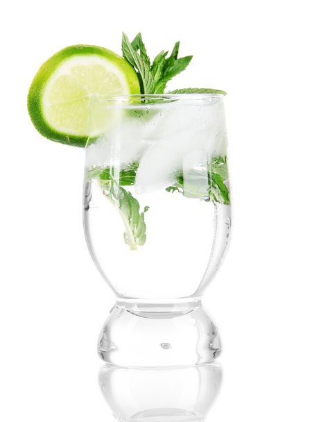 Glass of cocktail with ice isolated on white - Foto, immagini