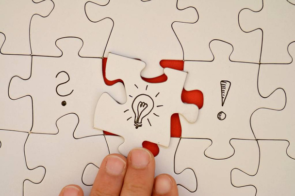  concepto de puzzels para lluvia de ideas y decisión
 - Foto, imagen