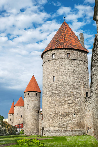 Old towers. Tallinn, Estonia - Zdjęcie, obraz