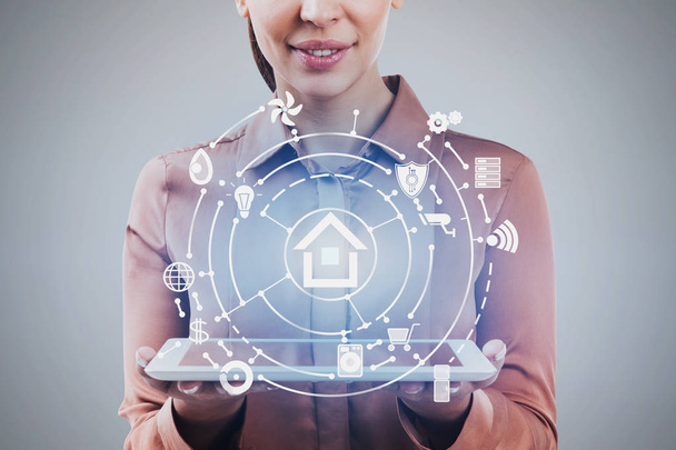 Woman holding tablet, smart home technology - Foto, Bild