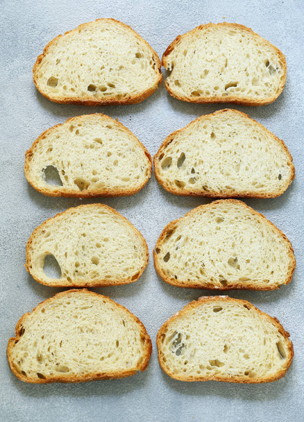 домашній хліб нарізаний бутерброд
 - Фото, зображення