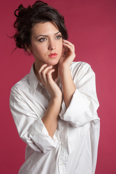 Portrait of attractive teenage girl looking away - Valokuva, kuva