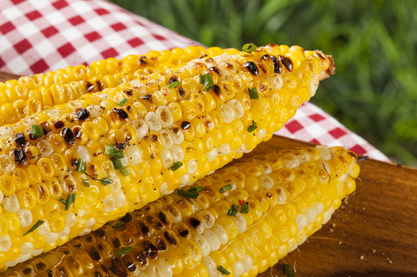 Organic Grilled Corn on the Cob - Фото, зображення