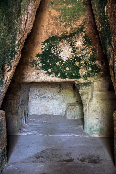 Cueva de la Sibila
 - Foto, Imagen