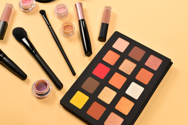 Professionele make-up producten met cosmetische beauty producten, Eye  - Foto, afbeelding