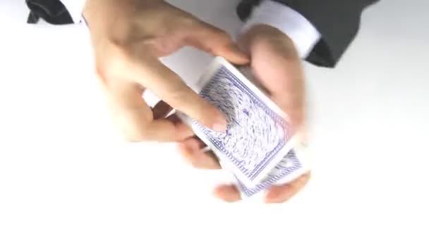 Homem baralhando cartões
 - Filmagem, Vídeo