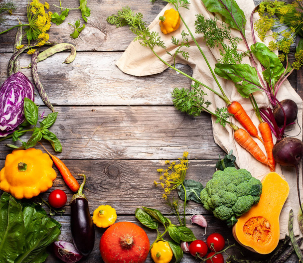 Variedad de verduras frescas
 - Foto, Imagen