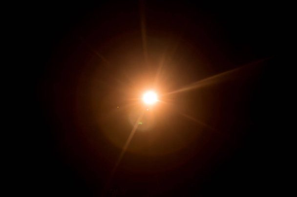 概要黒色の自然太陽フレア - 写真・画像