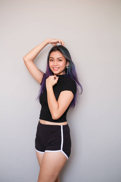 Asian girl with nice outfit, sportswear with short pants - Fotoğraf, Görsel