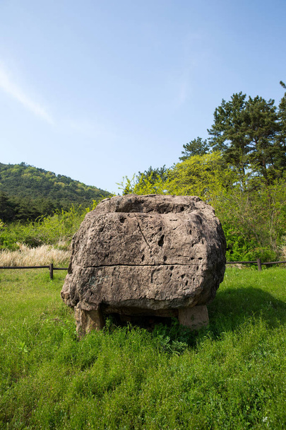 Dolmen in Gochang County, Korea. - Fotoğraf, Görsel