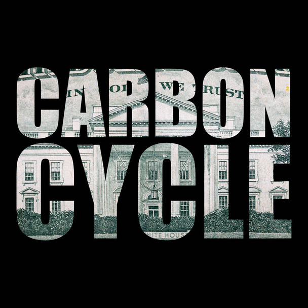 Texto del ciclo del carbono, dinero sobre fondo negro
. - Foto, Imagen