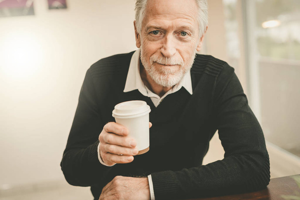 Man having coffee break - Foto, Imagen