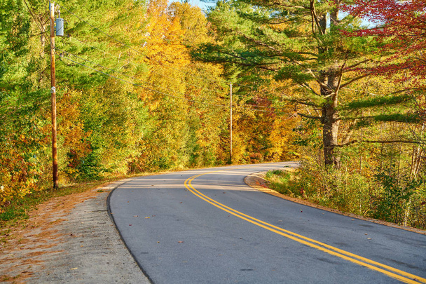 Highway at autumn day, Maine, USA. - Fotografie, Obrázek