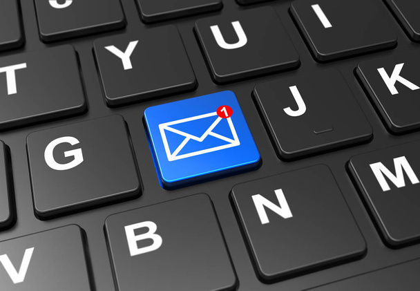 Close-up blauwe knop met nieuw e-mail teken op zwart toetsenbord - Foto, afbeelding