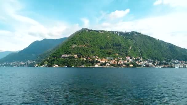 Como gölünden Como eski şehir manzarası. - Video, Çekim