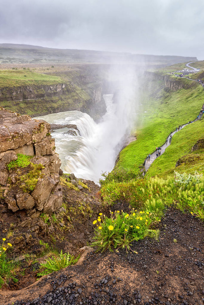 Catarata Gullfoss, naturaleza increíble, paisaje de verano de Islandia, fondo de viaje
 - Foto, Imagen