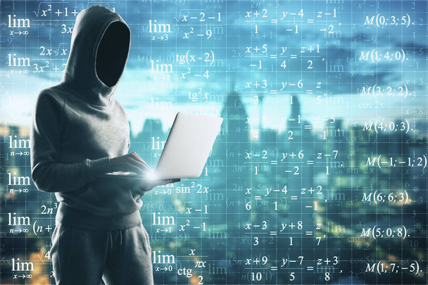 Hacking olhando para fórmulas
  - Foto, Imagem