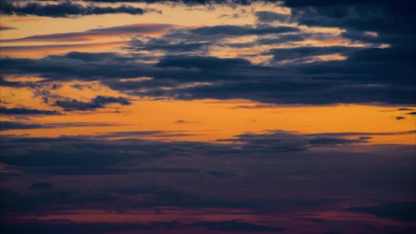 Beautiful sunset time lapse, dark sky with clouds - Footage, Video