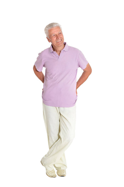  Senior Mann posiert auf weißem Hintergrund - Foto, Bild