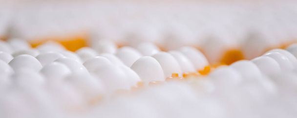 lot of white clean fresh eggs on tray - Foto, Imagem