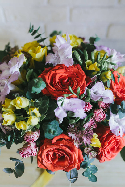 Нежный красивый букет цветов закрыть
 - Фото, изображение