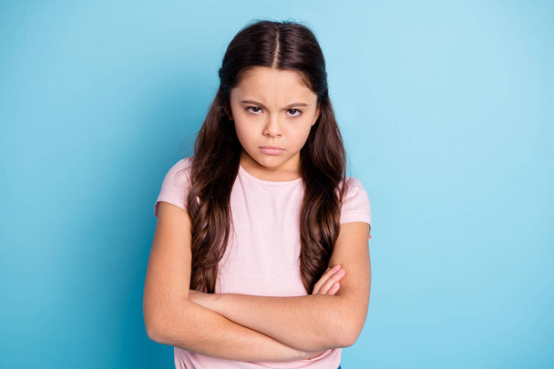Portrait of disappointed irritated girl have offense dislike disagree no communication frustrated frown t-shirt dressed modern pastel-colored summer clothing isolated on blue background - Zdjęcie, obraz