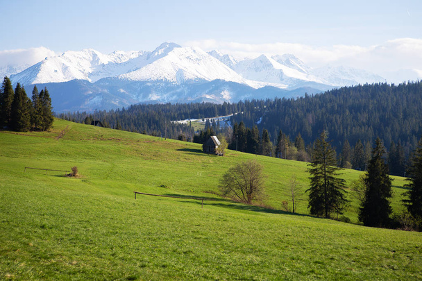 Belle vue sur le paysage montagneux, parc national des Tatra, Pologne. Hautes Tatras, Carpates
 - Photo, image