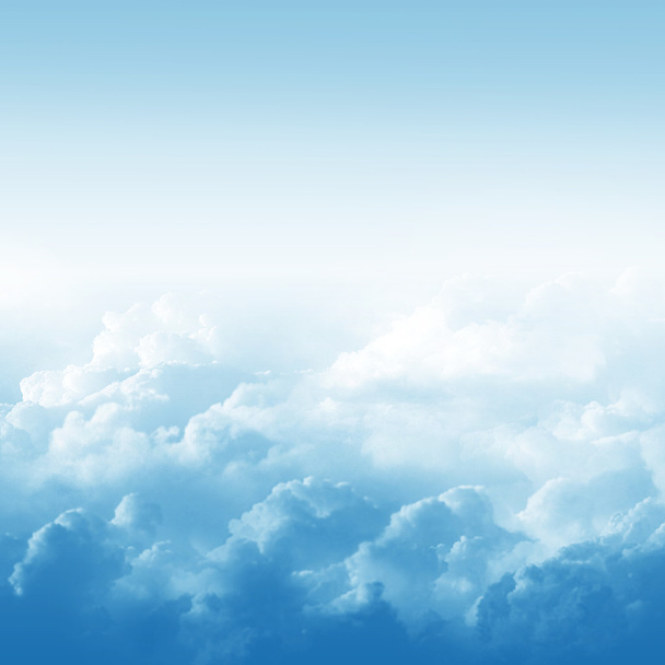 Blauwe lucht en wolken - Foto, afbeelding
