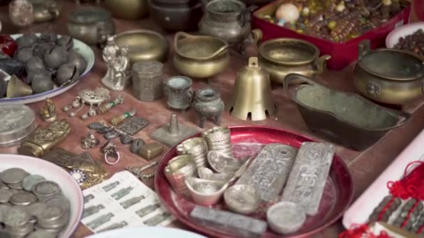 Asijský Blejvký trh čínské starověké mince - Záběry, video