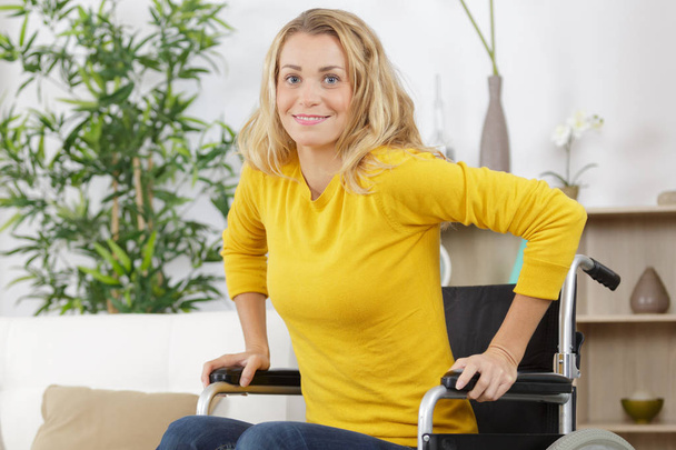happy disabled woman in wheelchair - Zdjęcie, obraz