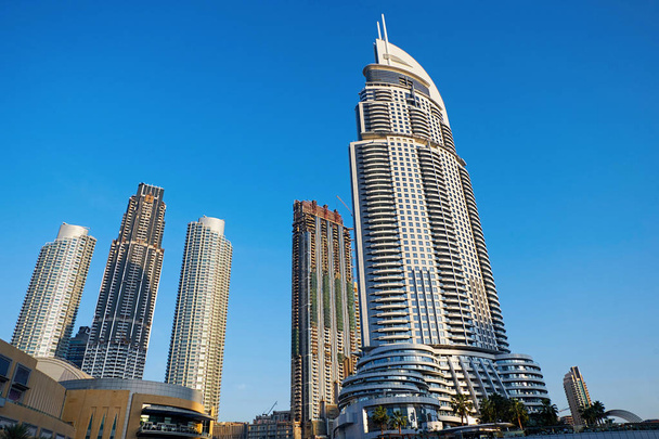 Dubai Marina Stadtbild bei Tageslicht - Foto, Bild