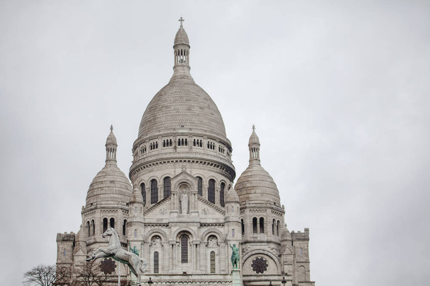 Καθολική εκκλησία Sacre Coeur στο Παρίσι  - Φωτογραφία, εικόνα