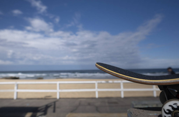 Skateboard auf der Rampe - Foto, Bild