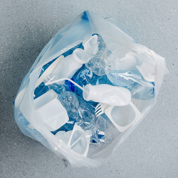 Food plastic packaging in plastic bag, concept of recycling plastic and ecology - Foto, imagen