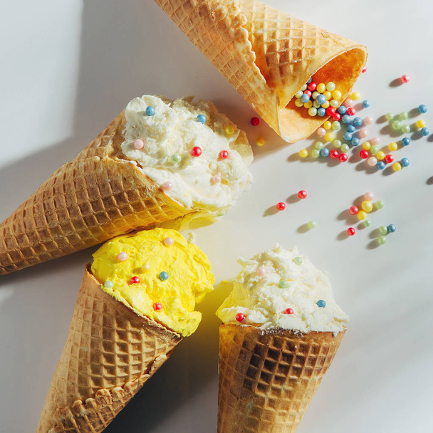 Ice cream cones on white background - Zdjęcie, obraz